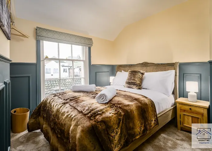 Isabella\'S Beach House Scarborough - 4 Bedroom